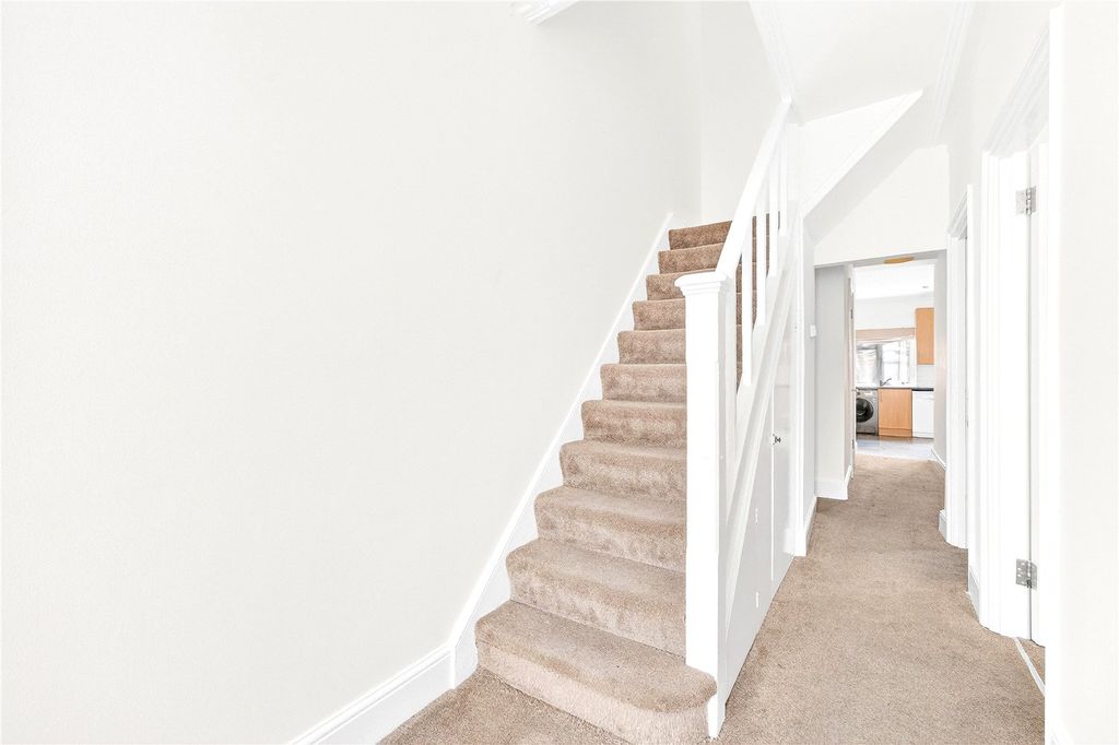 Property photo 2 of 25 Picture No. 39