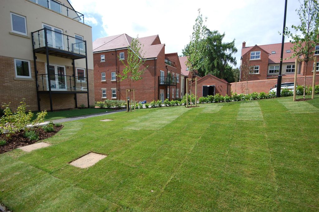 Property photo 2 of 8 Communal