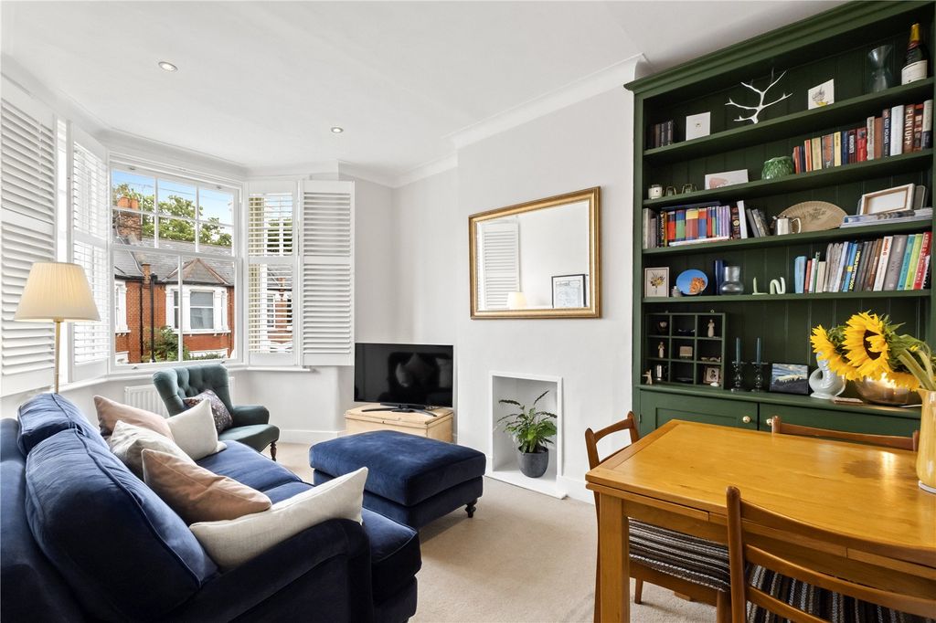 Property photo 1 of 8 Reception Room