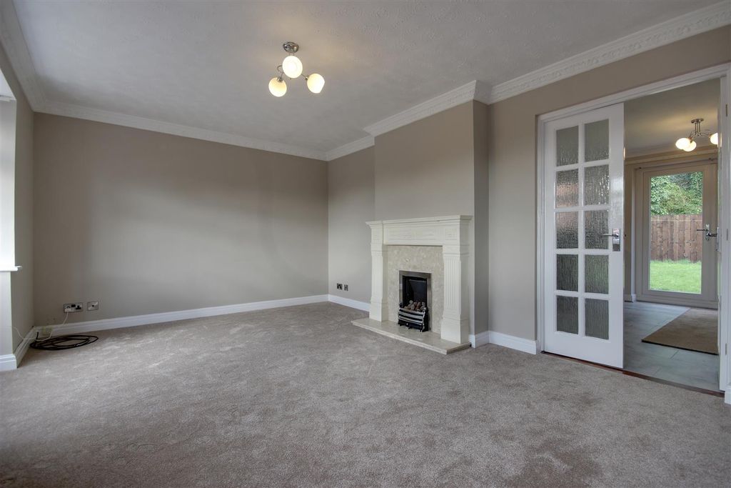 Property photo 2 of 13 Living Room