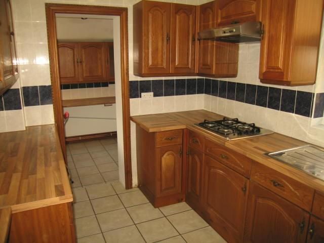 Property photo 1 of 9 Kitchen