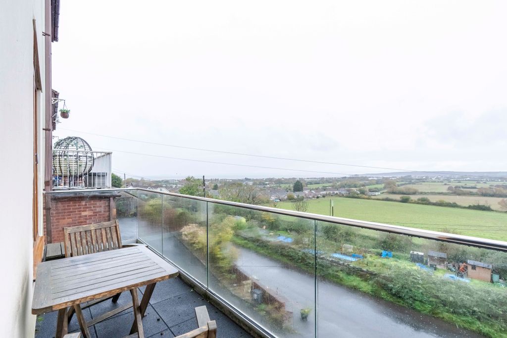 Property photo 3 of 26 Photo 15