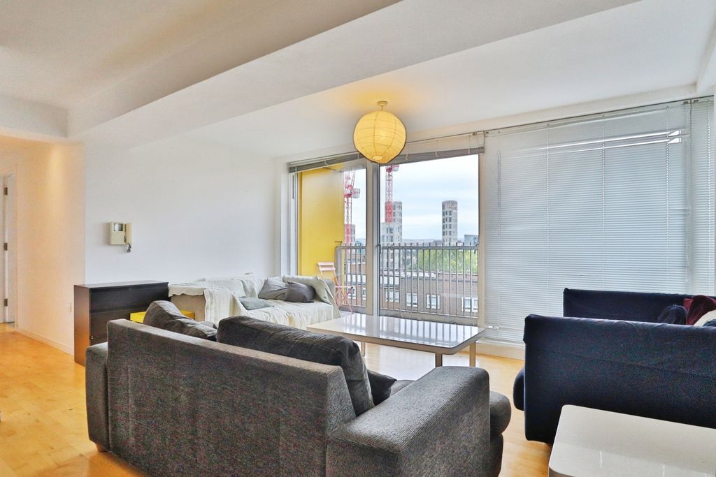 Property photo 2 of 17 Photo