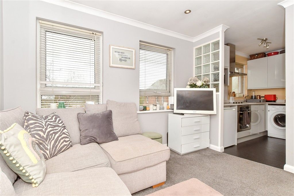 Property photo 3 of 9 Living Area