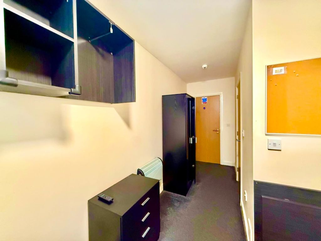 Property photo 1 of 4