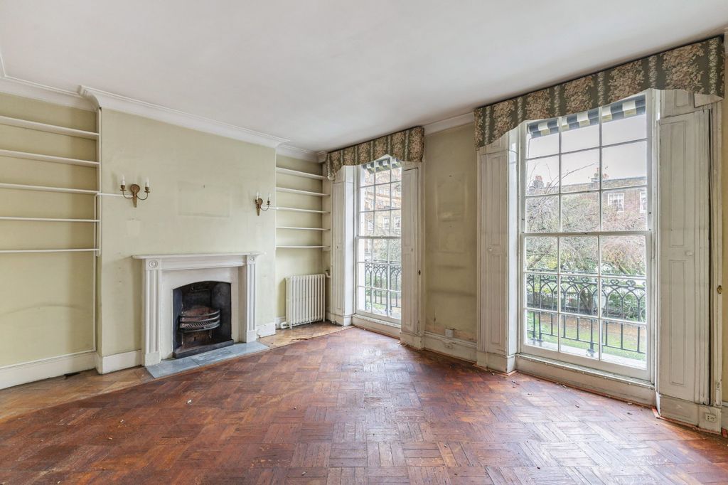 Property photo 2 of 15 Picture No. 23