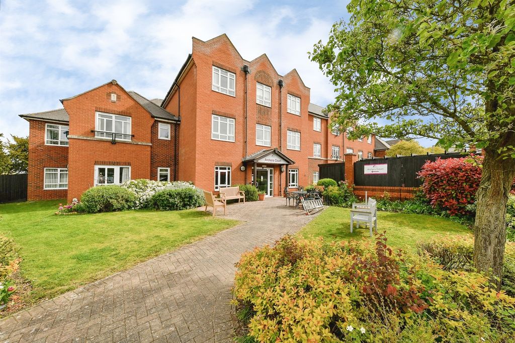 Property photo 1 of 20