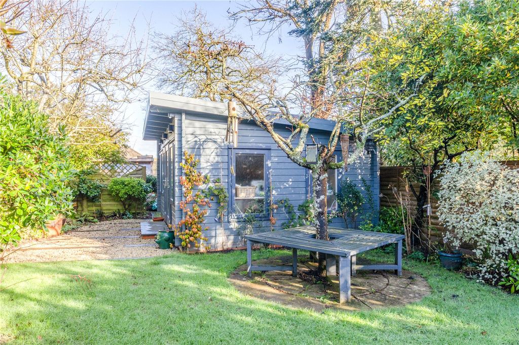 Property photo 3 of 25 Picture No. 23