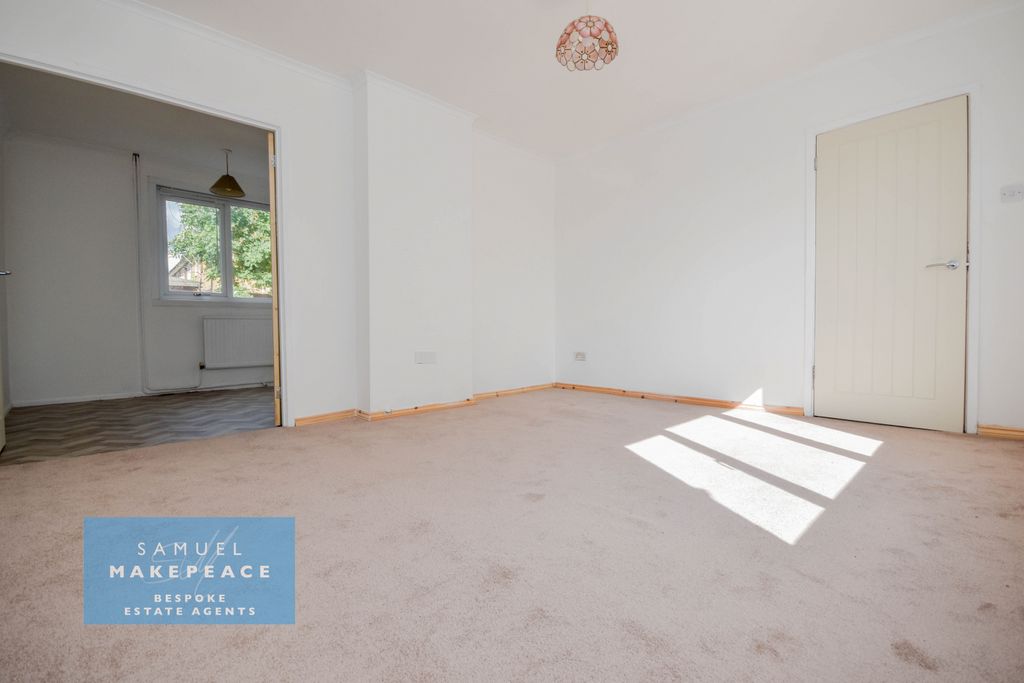 Property photo 3 of 20 Gallery