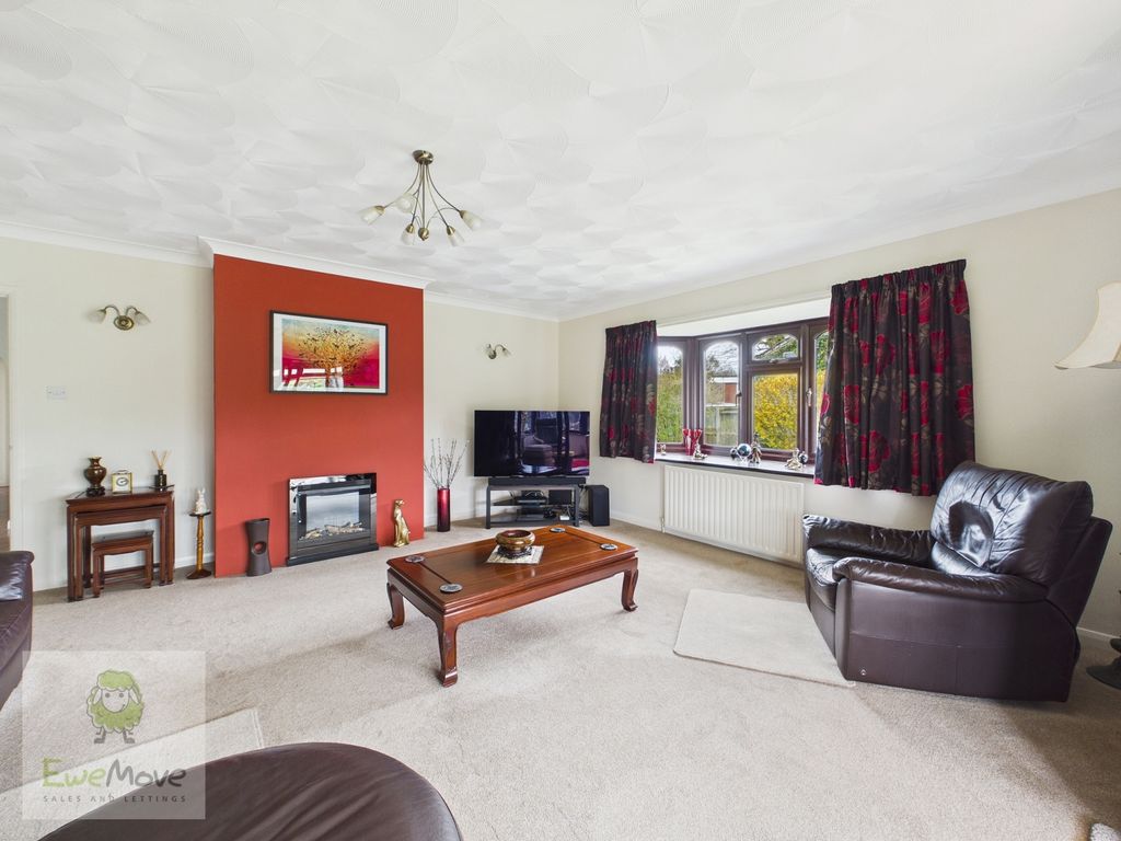 Property photo 3 of 22 Living Room