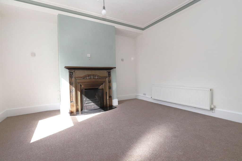 Property photo 3 of 30