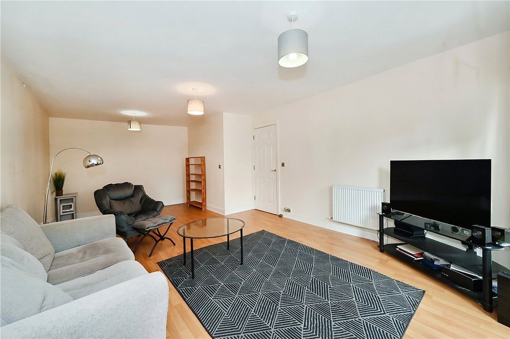 Property photo 3 of 14 Picture No. 07