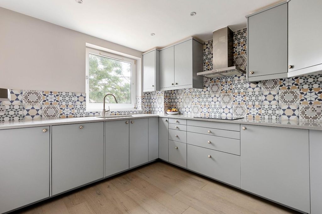 Property photo 3 of 12 918A6113.Jpg