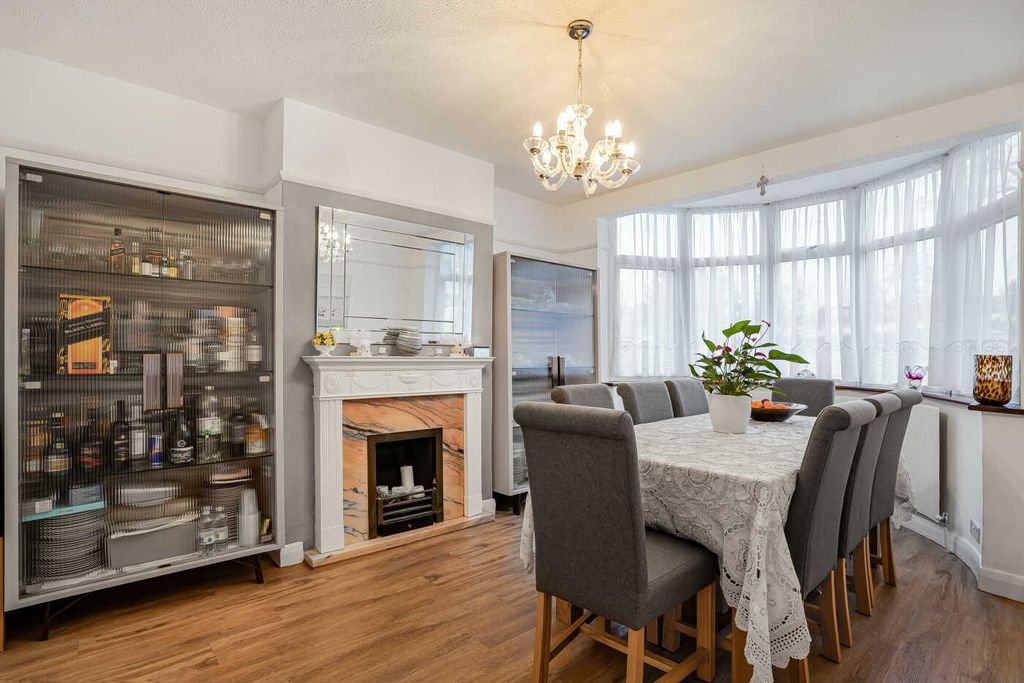 Property photo 2 of 13 Dining Room