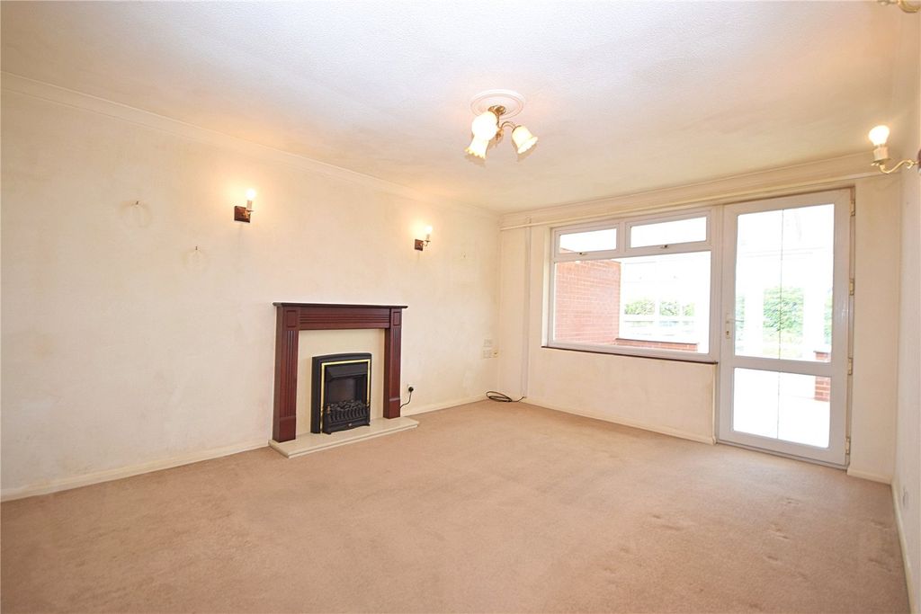 Property photo 3 of 24 Picture No. 23