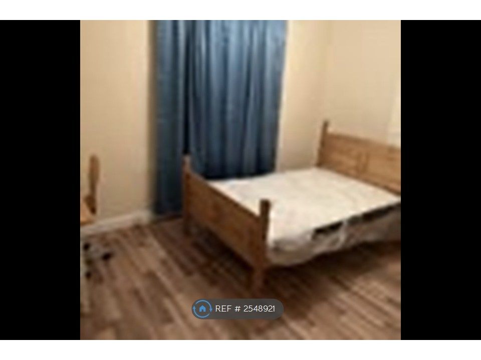 Property photo 1 of 3
