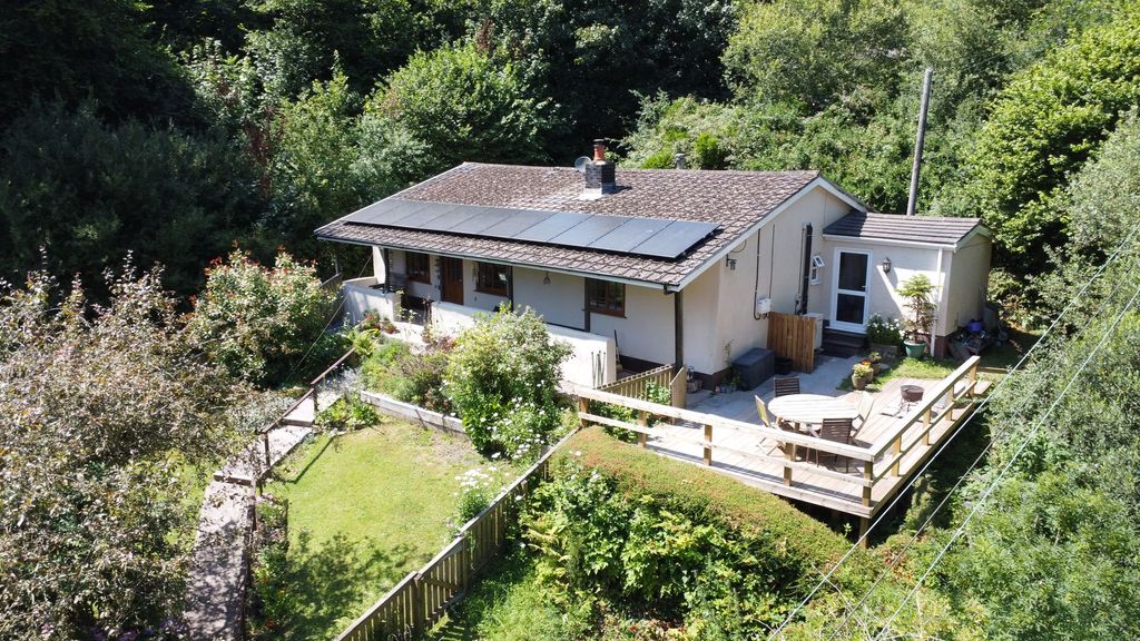 Property photo 1 of 33