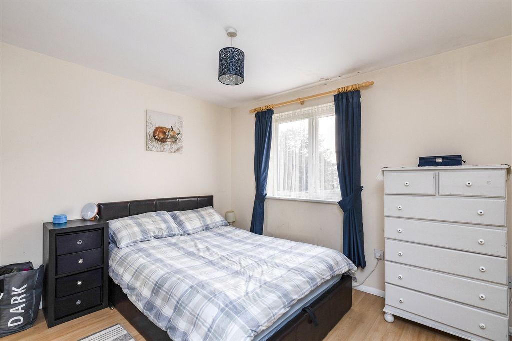 Property photo 3 of 20 Picture No. 02