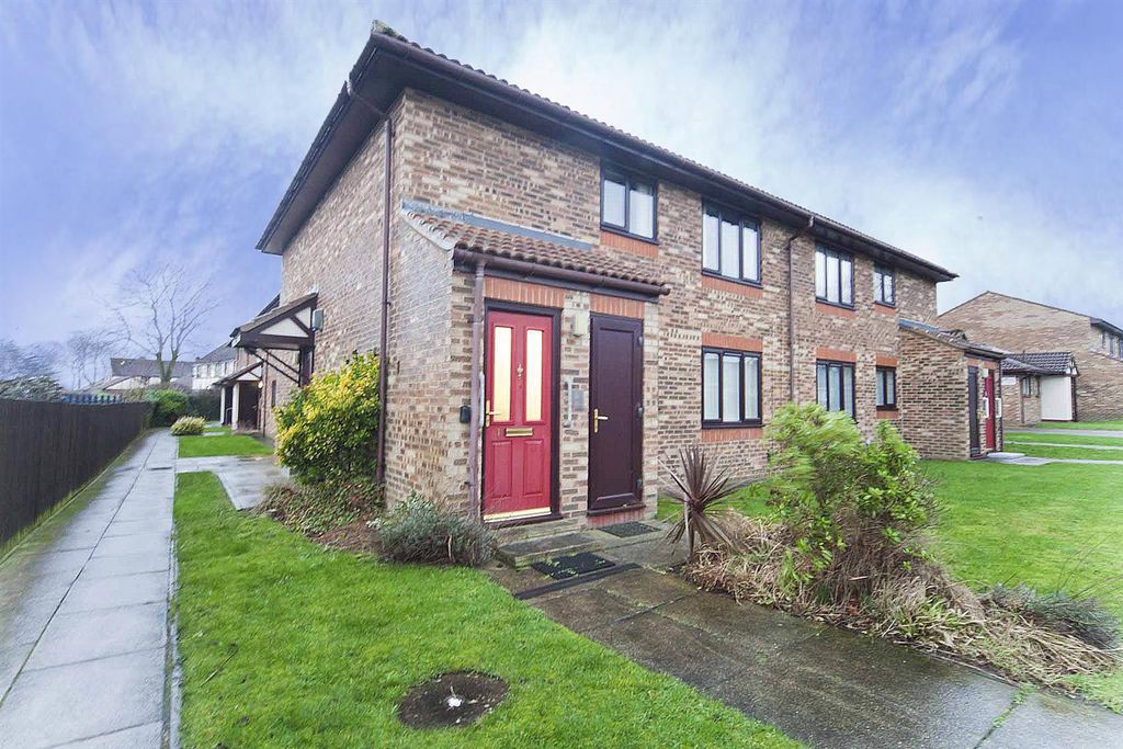 Property photo 1 of 15