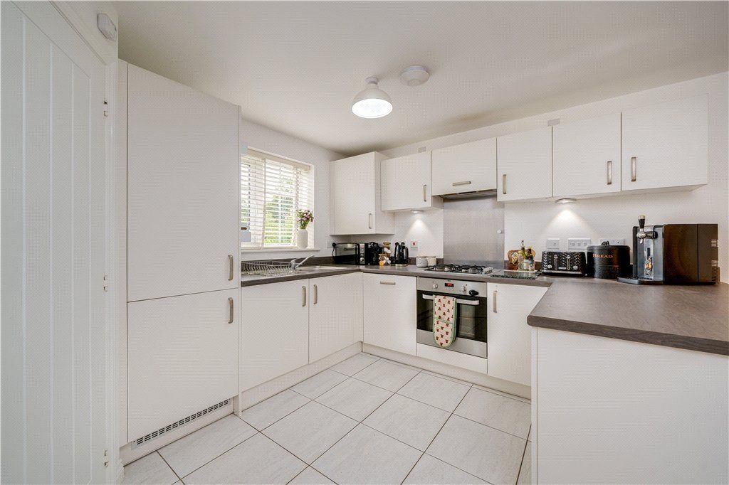Property photo 3 of 22 Kitchen