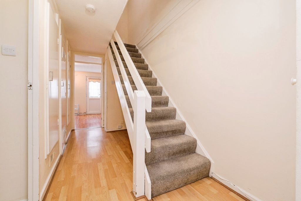 Property photo 2 of 12 Pbox-Img.Jpg