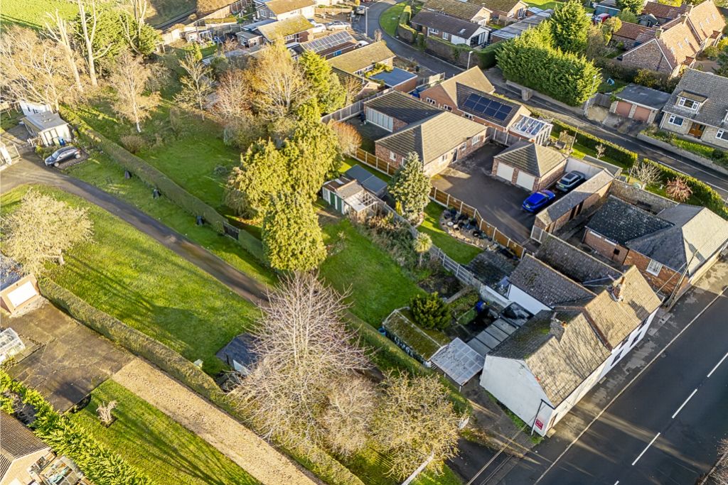 Property photo 3 of 31 24 High Street (Lincoln)-1