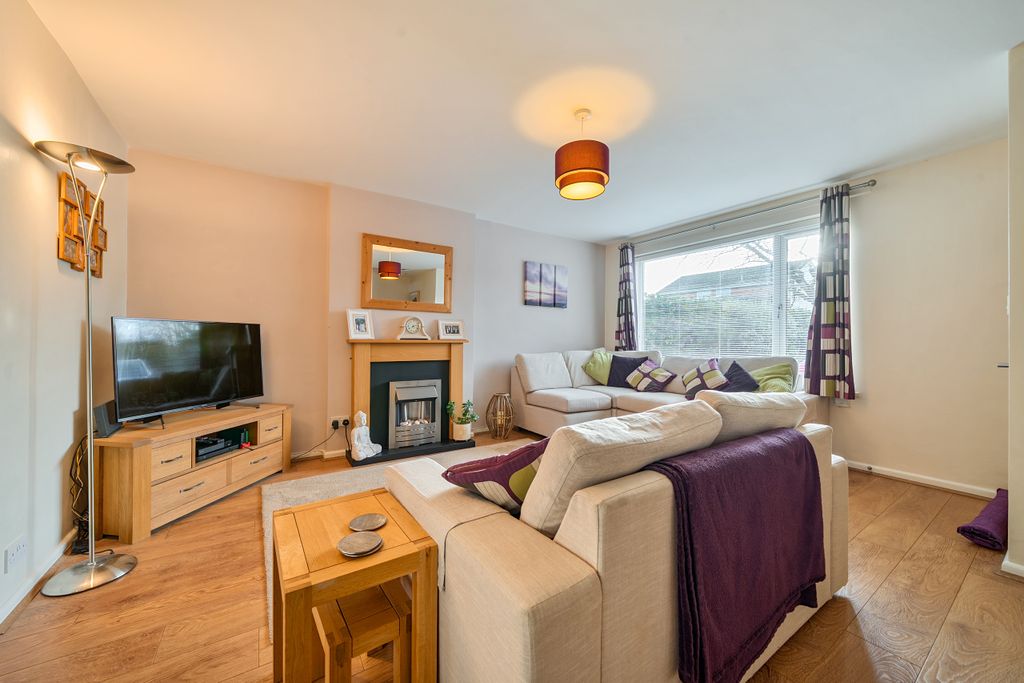 Property photo 2 of 24 Living Room