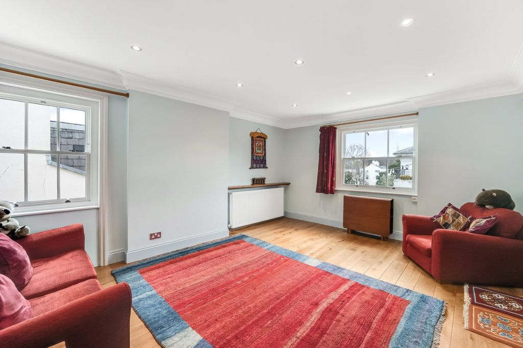 Property photo 2 of 10 Picture No. 05