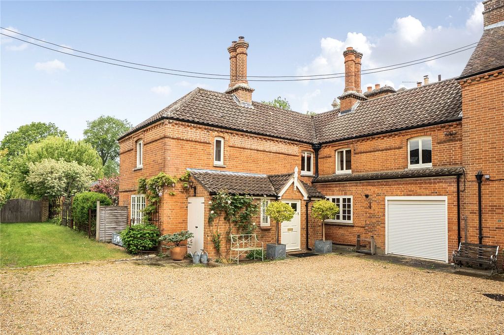 Property photo 2 of 24 Picture No. 38