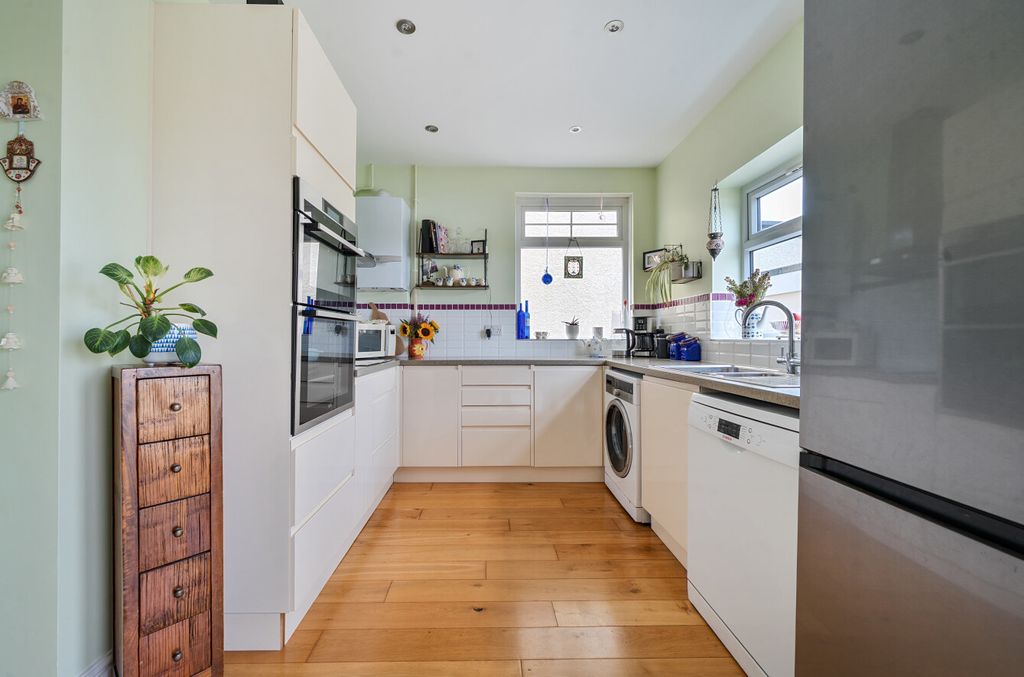 Property photo 3 of 15 1496377-10-6A5F87...
