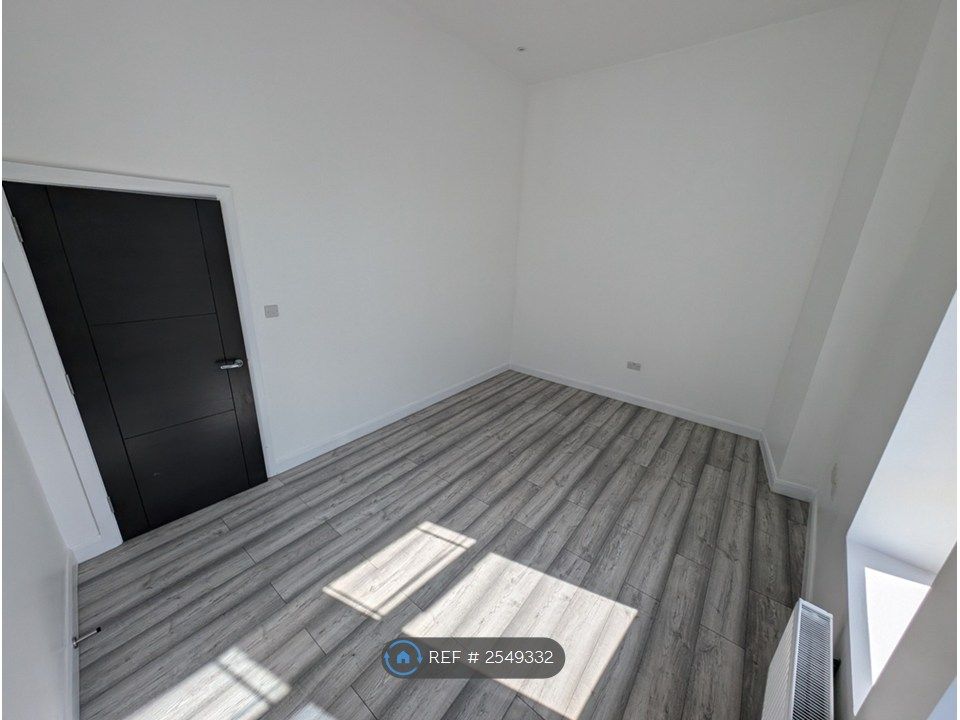 Property photo 2 of 10 Living Room