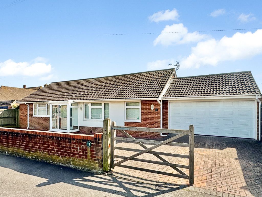 Property photo 1 of 18 Croft Lane