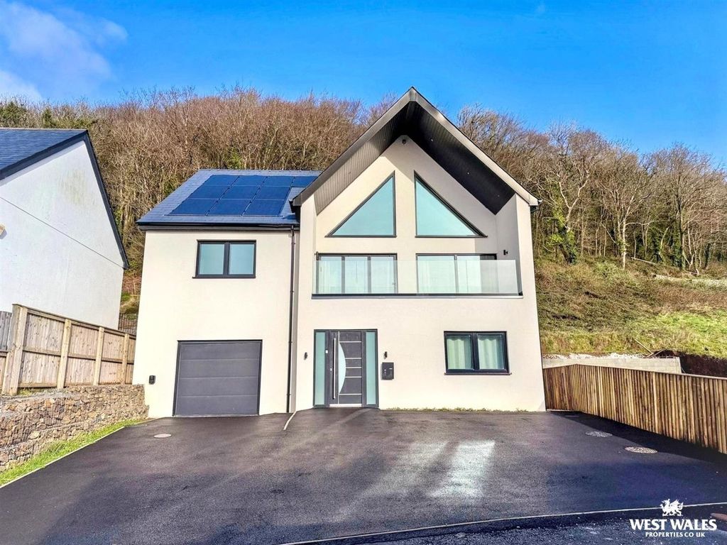 Property photo 1 of 30 78E091Db207A4A1Aa39Be54d4600F303.Jpg