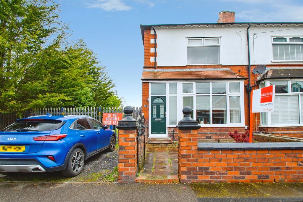 Property photo 1 of 19 Picture No. 09