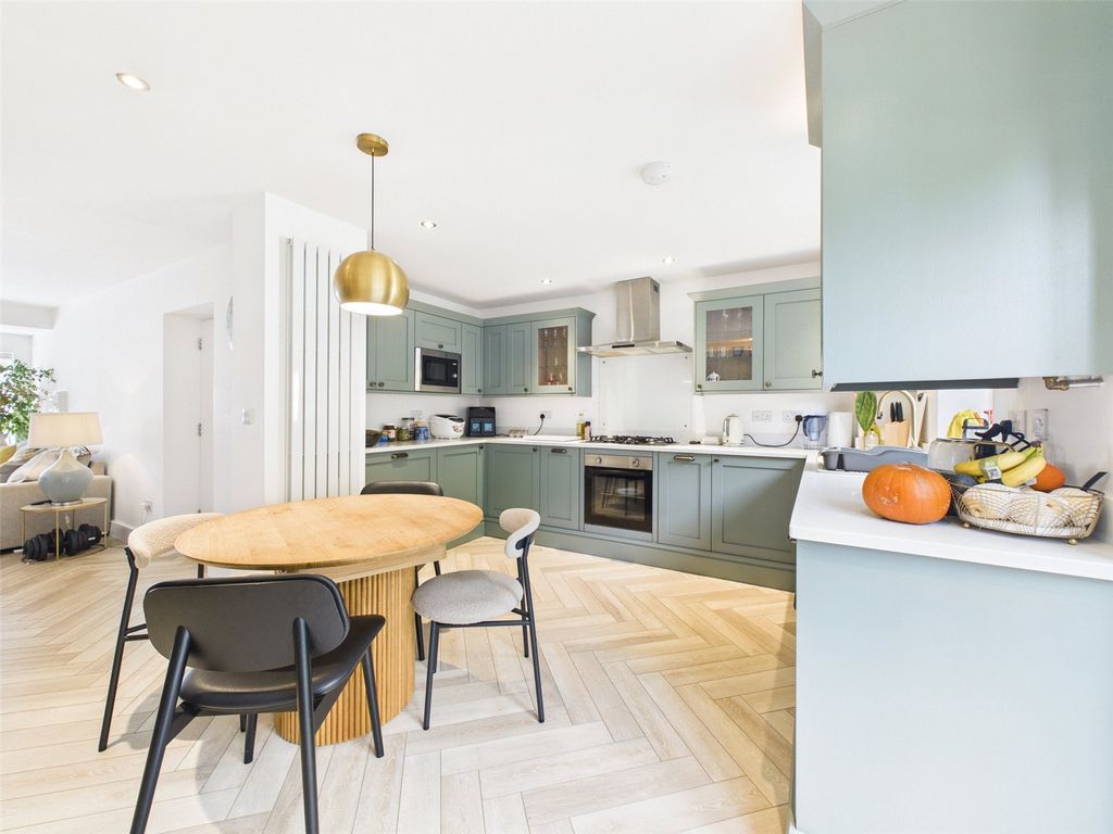 Property photo 2 of 17 Picture No. 03