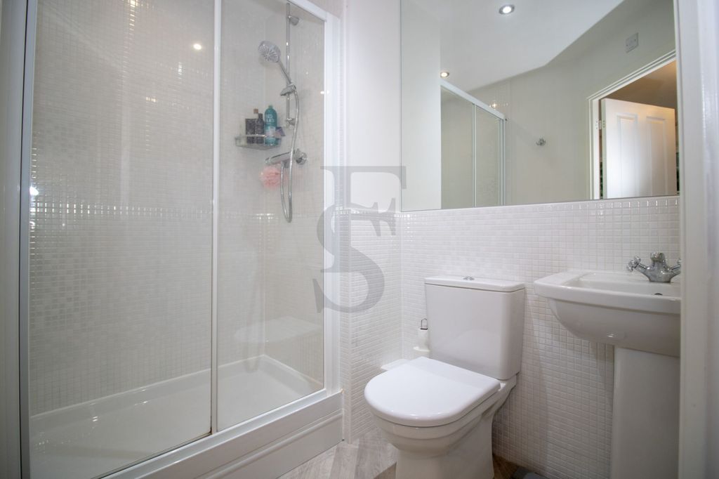 Additional image 12 of 4 bed semi-detached house for saleElm Tree Court, Stoneygate LE2