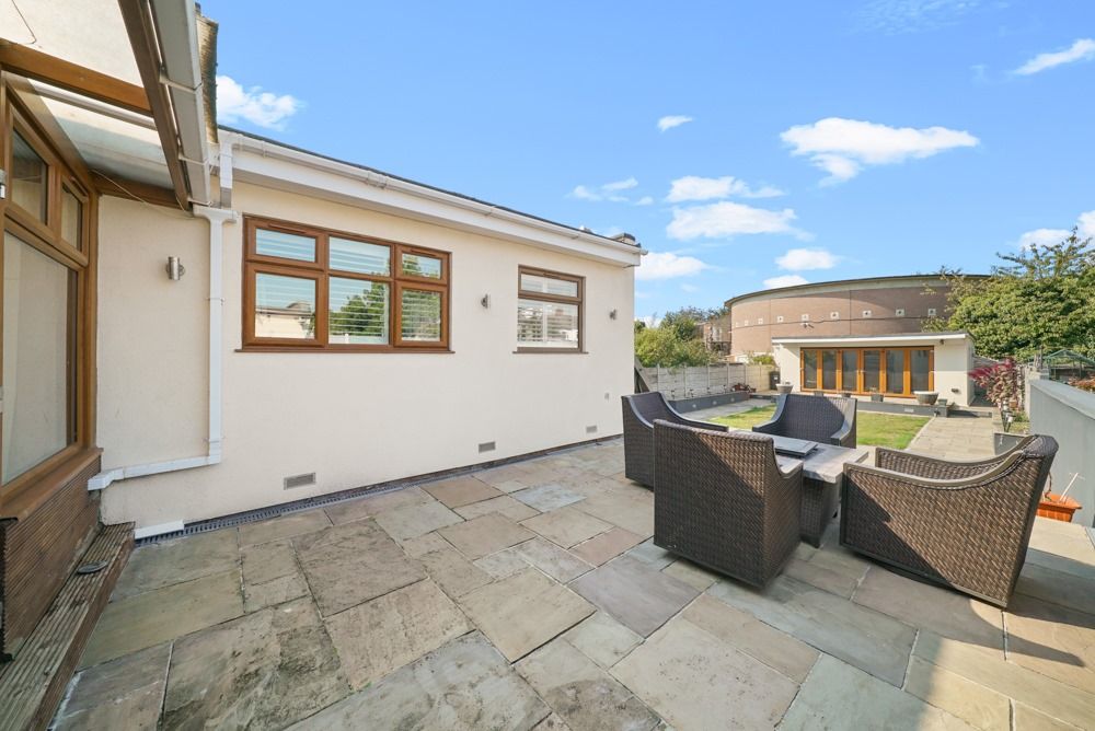 Property photo 3 of 36
