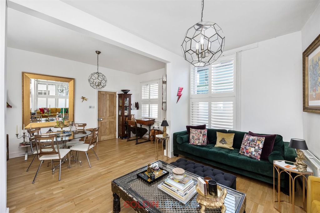 Property photo 3 of 18 Living/Dining Room