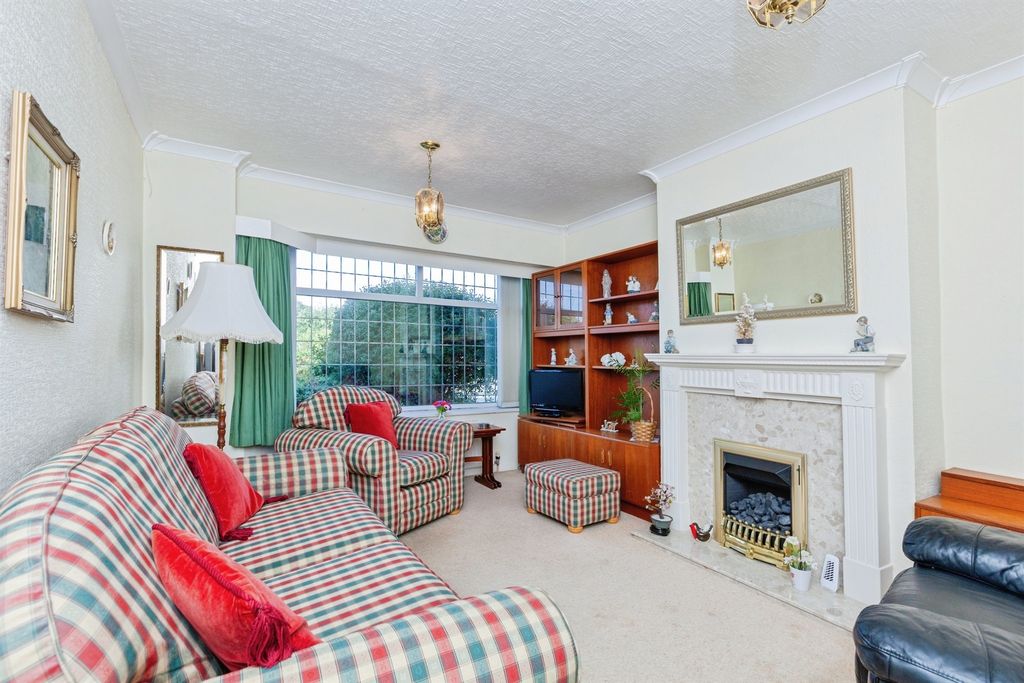 Property photo 3 of 19