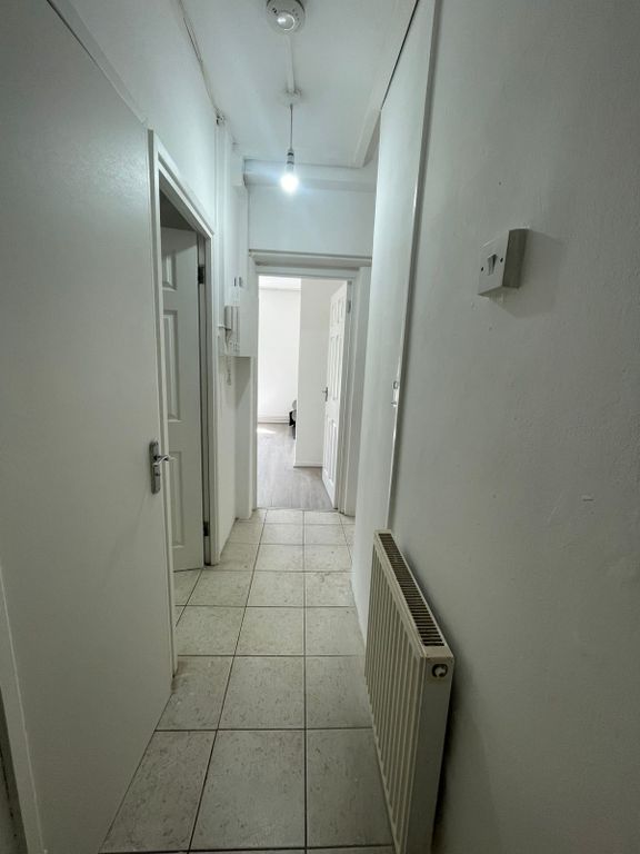 Property photo 3 of 10 Hallway