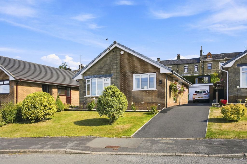 Property photo 1 of 34