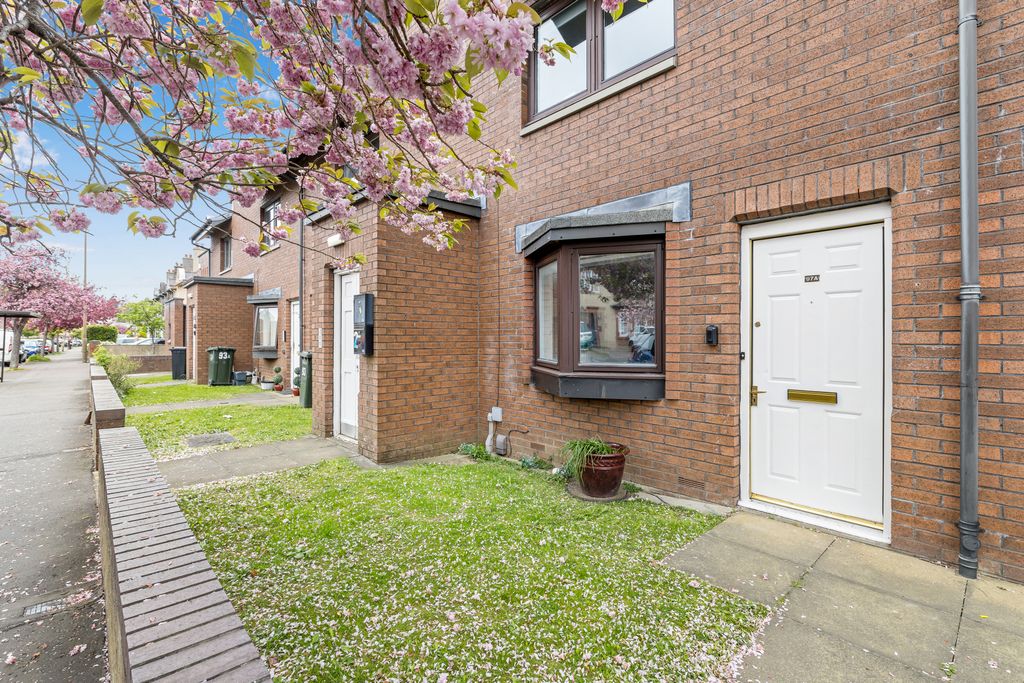Property photo 1 of 16 Primary Property Image