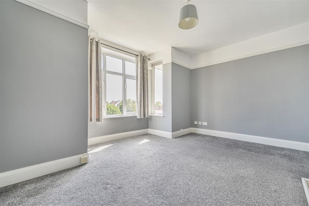 Property photo 2 of 17 1350140-1-68Baefc2B7Ff2.Jpg