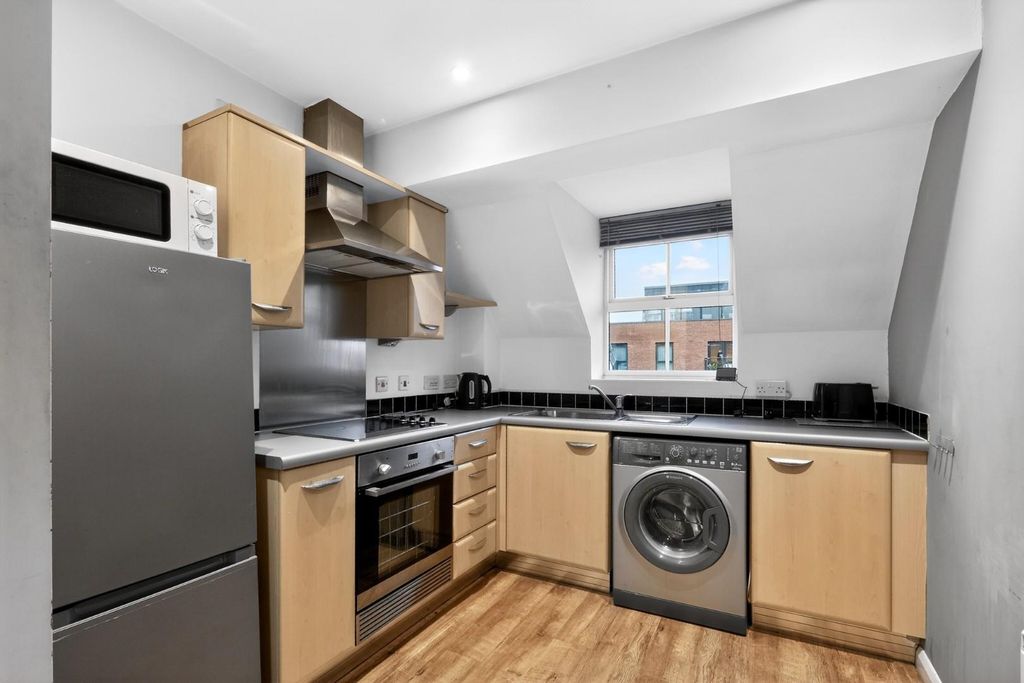 Property photo 2 of 12 Pnmb1219.Jpg