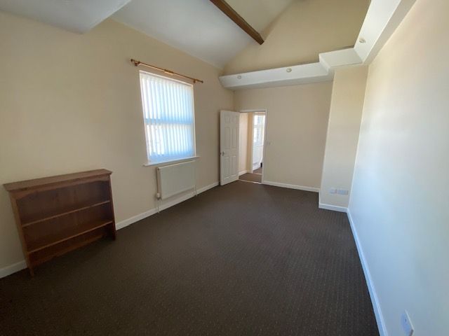 Property photo 3 of 9 Entrance Porch