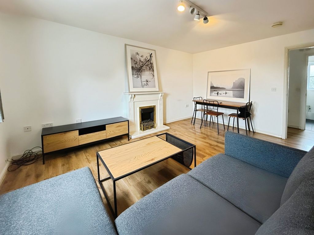 Property photo 3 of 13 Picture No. 01