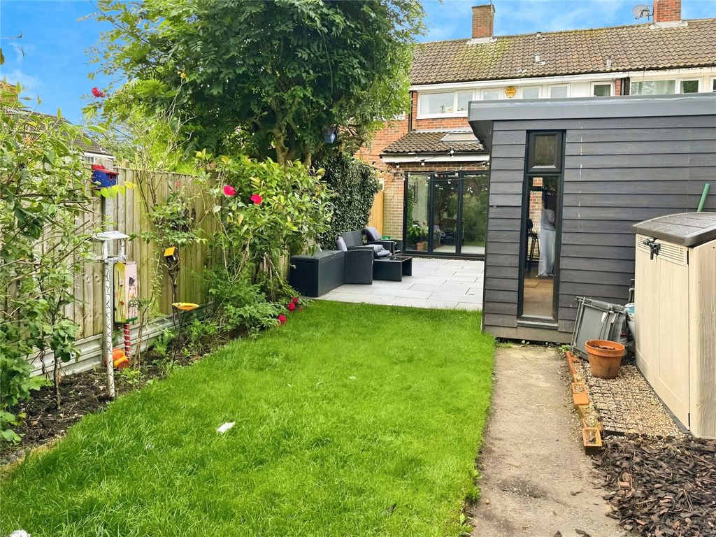 Property photo 3 of 19 Picture No. 32