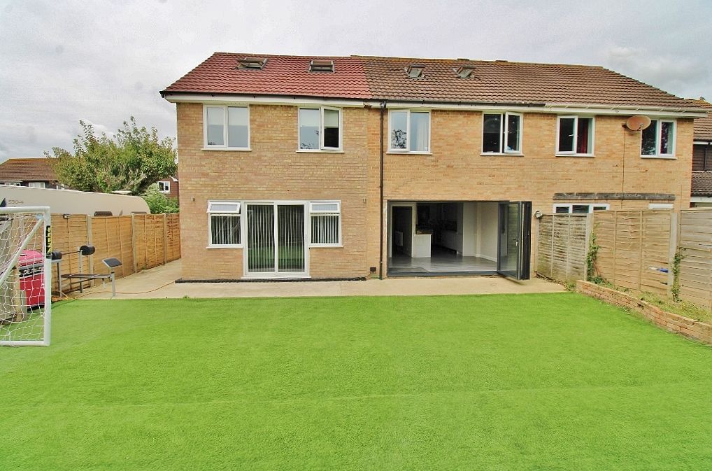 Property photo 3 of 35