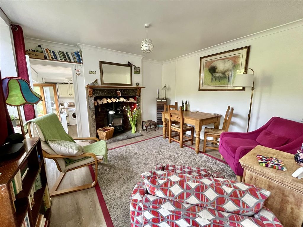 Property photo 3 of 29