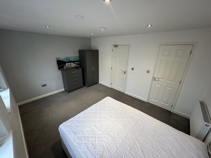 Property photo 3 of 7 Photo 15